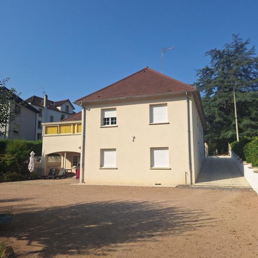 Image No.18-7 Bed House for sale