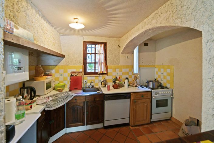 Image No.6-5 Bed House for sale