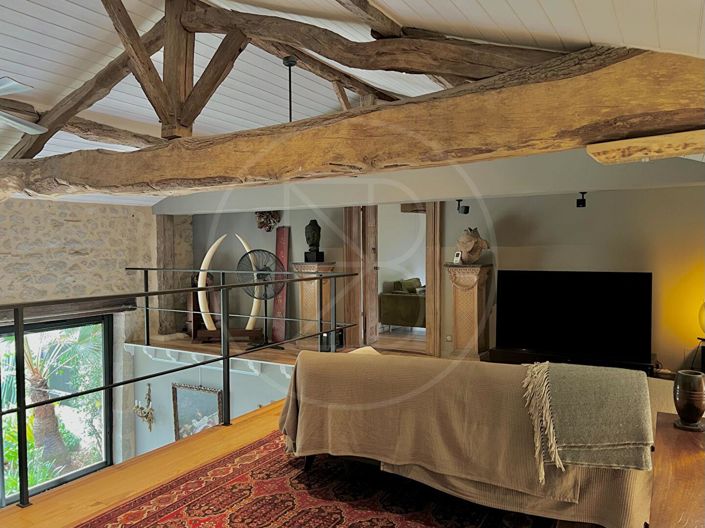 Image No.8-4 Bed House for sale