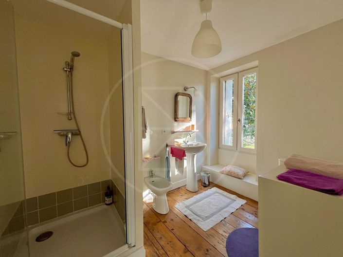 Image No.14-7 Bed House for sale