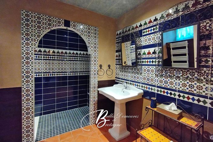 Image No.19-8 Bed House for sale