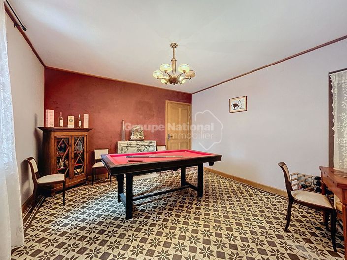 Image No.20-7 Bed House for sale