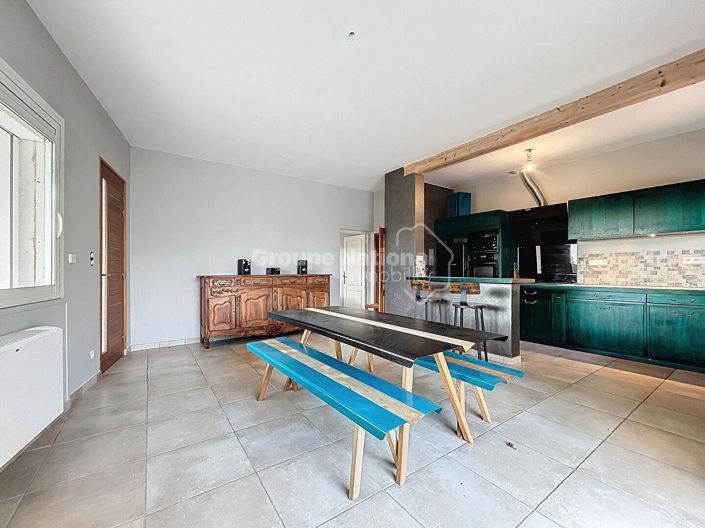 Image No.8-7 Bed House for sale