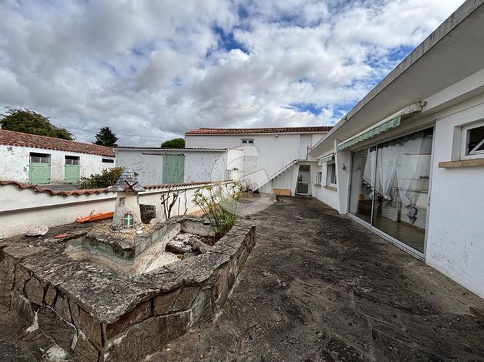 Image No.1-3 Bed House for sale