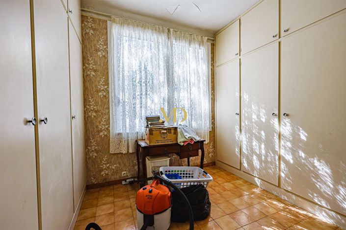 Image No.15-6 Bed House for sale