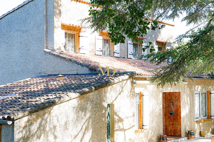 Image No.17-6 Bed House for sale