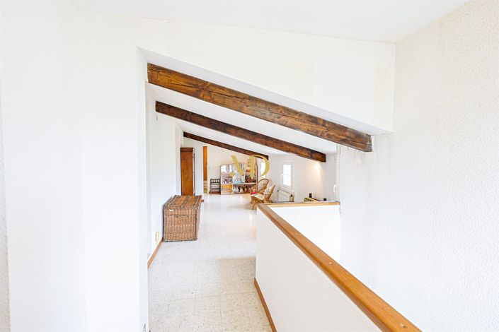 Image No.42-6 Bed House for sale