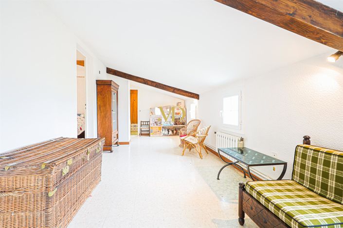 Image No.46-6 Bed House for sale