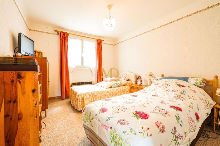 Image No.47-6 Bed House for sale