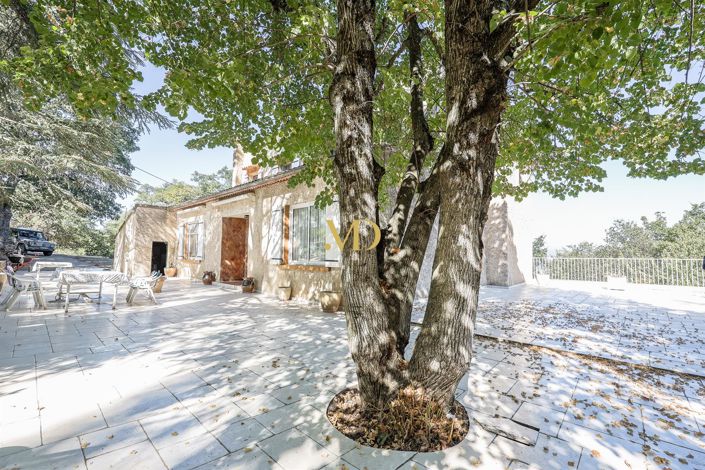 Image No.6-6 Bed House for sale