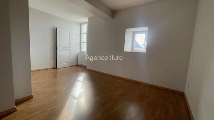 Image No.18-3 Bed Apartment for sale