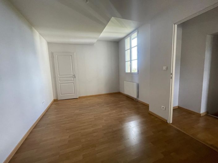 Image No.20-Appartement de 3 chambres à vendre à Oloron-Sainte-Marie