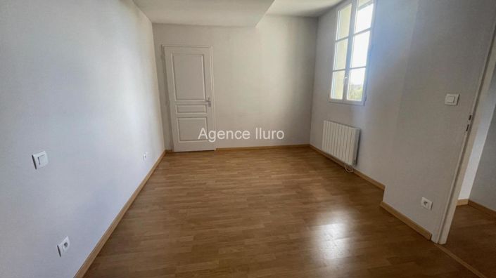 Image No.9-3 Bed Apartment for sale