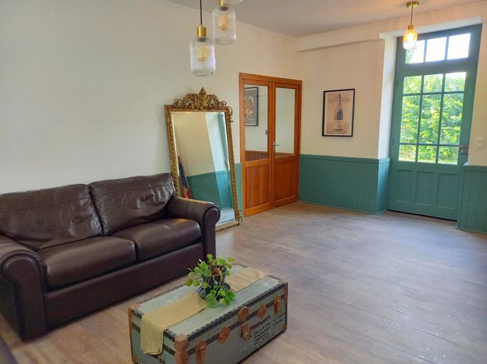 Image No.9-3 Bed House for sale