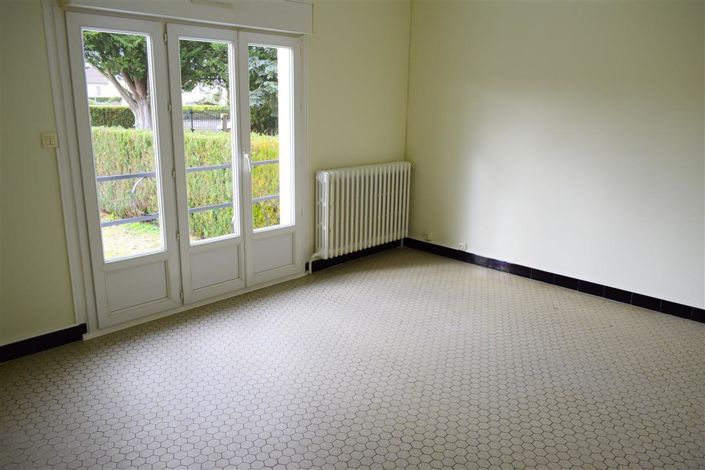 Image No.2-Maison de 2 chambres à vendre à Beaumont-en-Véron