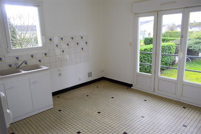 Image No.3-Maison de 2 chambres à vendre à Beaumont-en-Véron