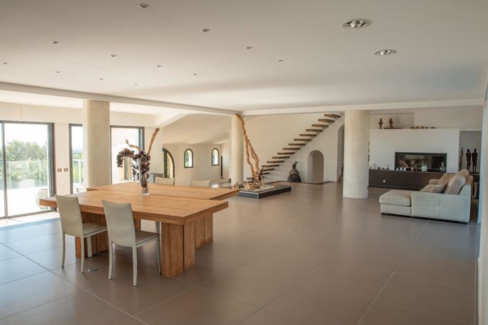 Image No.6-House for sale