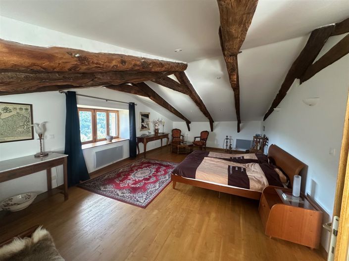 Image No.31-4 Bed House for sale