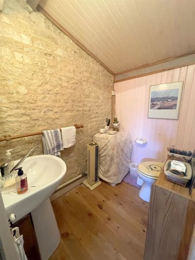 Image No.16-2 Bed House for sale