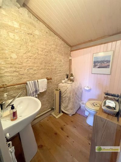 Image No.16-2 Bed House for sale