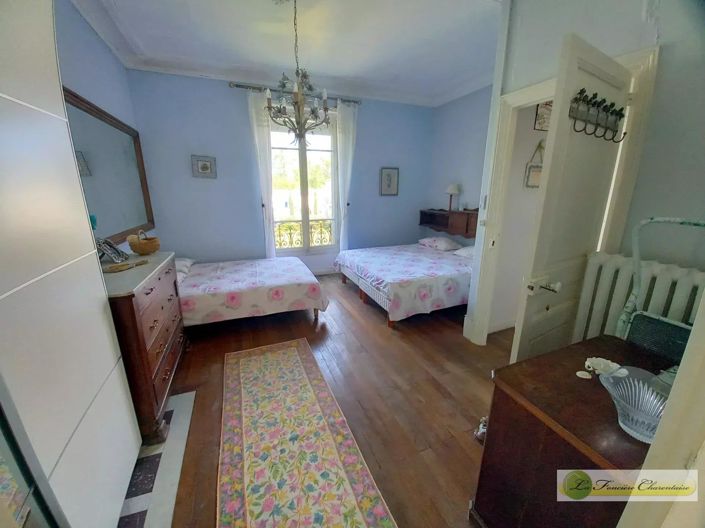 Image No.14-5 Bed House for sale