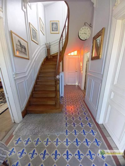 Image No.2-5 Bed House for sale