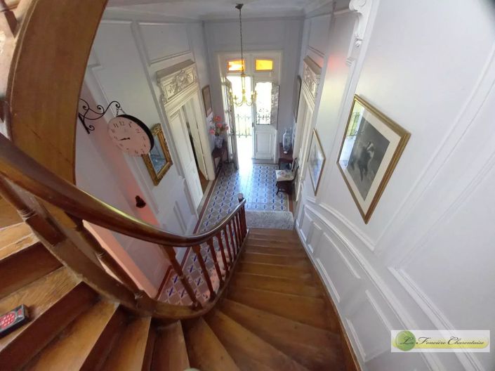 Image No.3-5 Bed House for sale