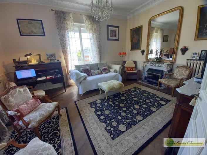 Image No.4-5 Bed House for sale