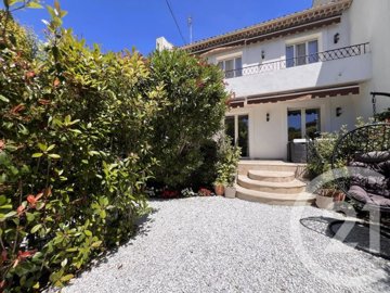 Maison de 3 chambres à vendre à Cannes