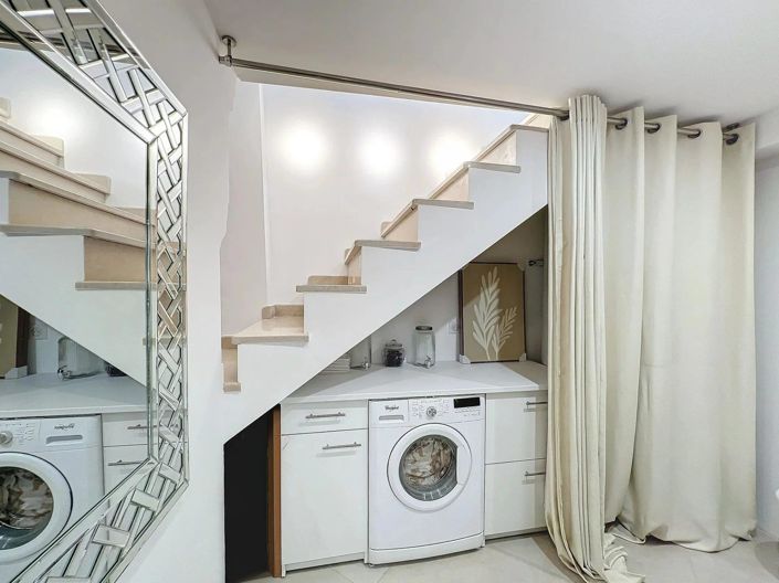 Image No.18-3 Bed House for sale