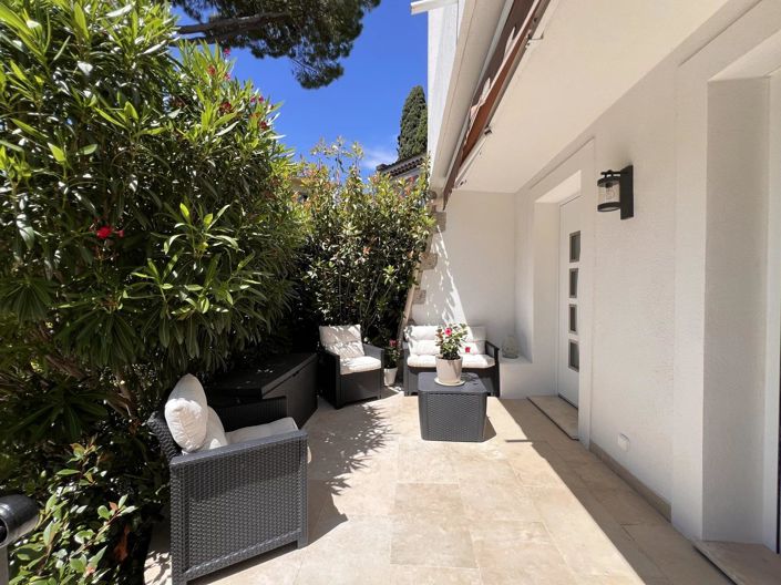 Image No.20-3 Bed House for sale