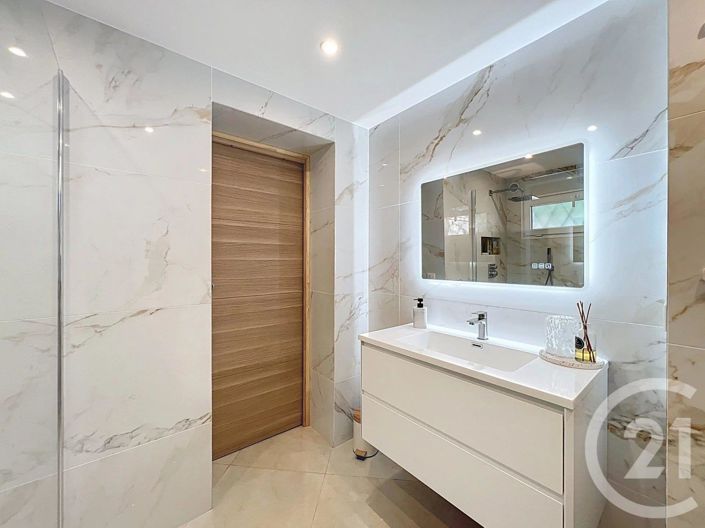 Image No.34-3 Bed House for sale