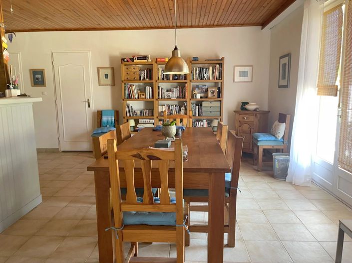 Image No.3-3 Bed House for sale