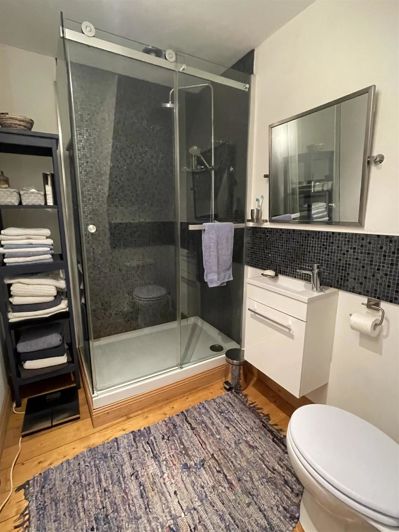 Image No.9-3 Bed House for sale