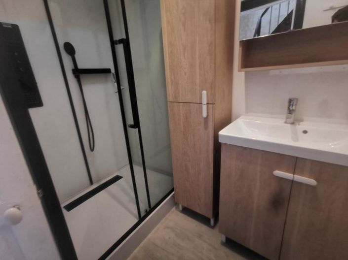 Image No.10-3 Bed House for sale