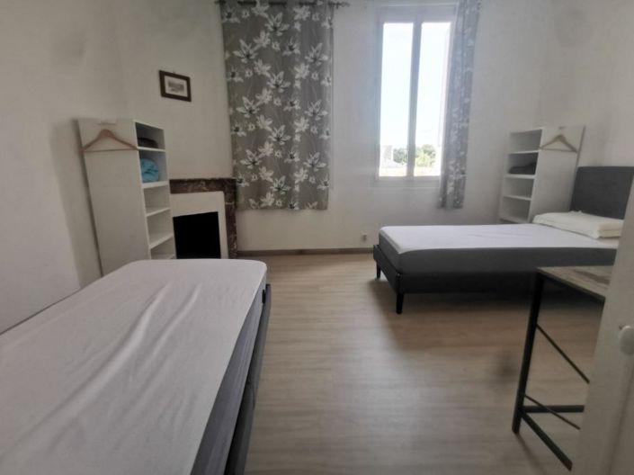 Image No.8-3 Bed House for sale