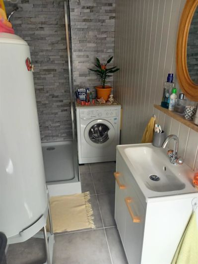 Image No.17-3 Bed House for sale