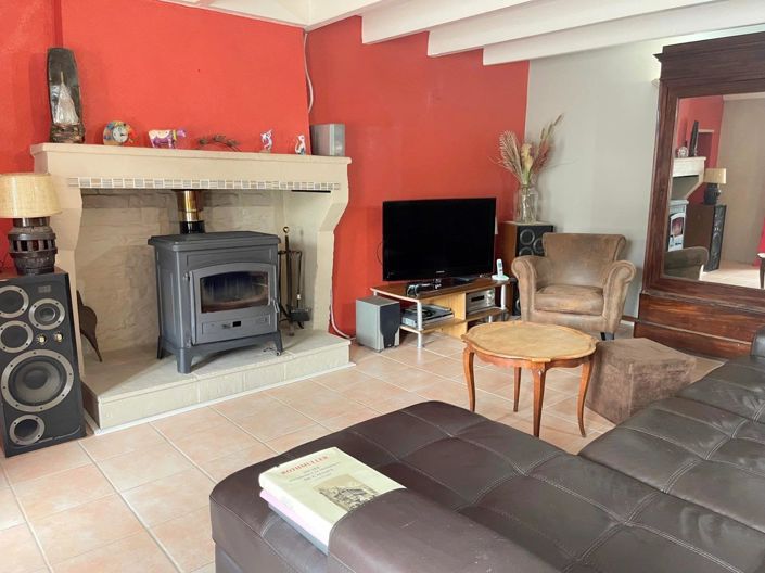 Image No.6-3 Bed House for sale