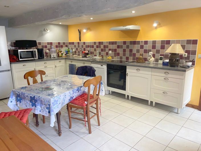 Image No.8-3 Bed House for sale