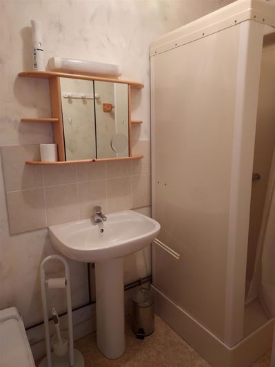 Image No.16-12 Bed House for sale