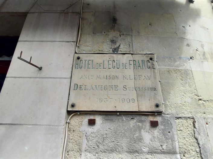 Image No.17-12 Bed House for sale