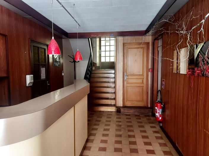 Image No.6-12 Bed House for sale