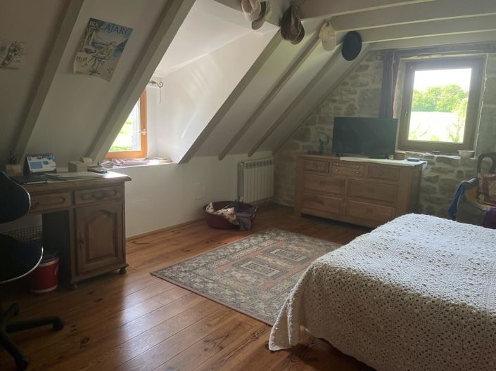 Image No.11-5 Bed House for sale