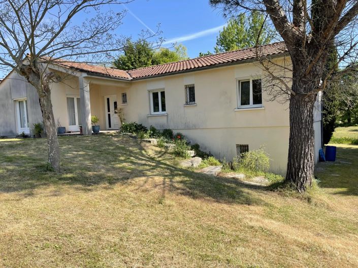 Image No.1-4 Bed House for sale