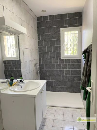 Image No.16-4 Bed House for sale