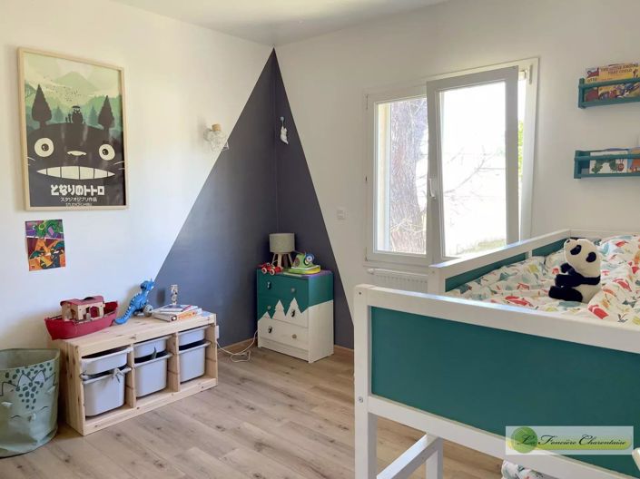 Image No.18-4 Bed House for sale