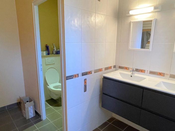 Image No.19-4 Bed House for sale