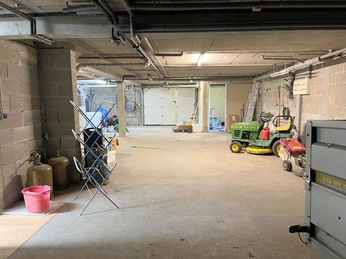 Image No.21-4 Bed House for sale