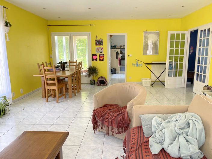 Image No.6-4 Bed House for sale