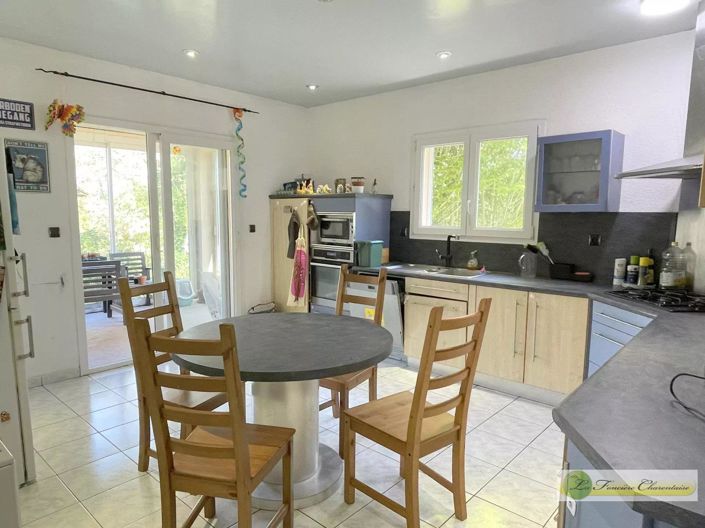 Image No.8-Maison de 4 chambres à vendre à Aigre